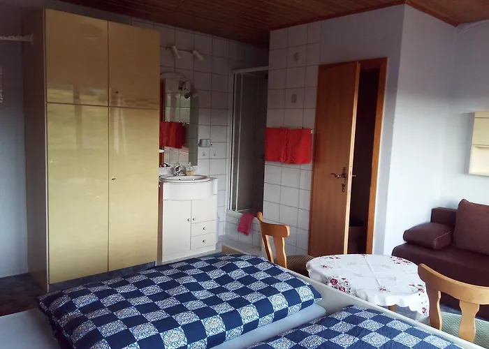 ゲストハウス Muehlenhardt Herschbroich